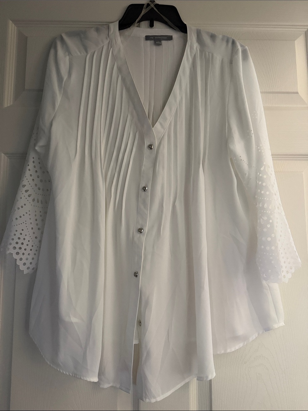 NY Collection White Button-Front V-Neck Pintuck Blouse
